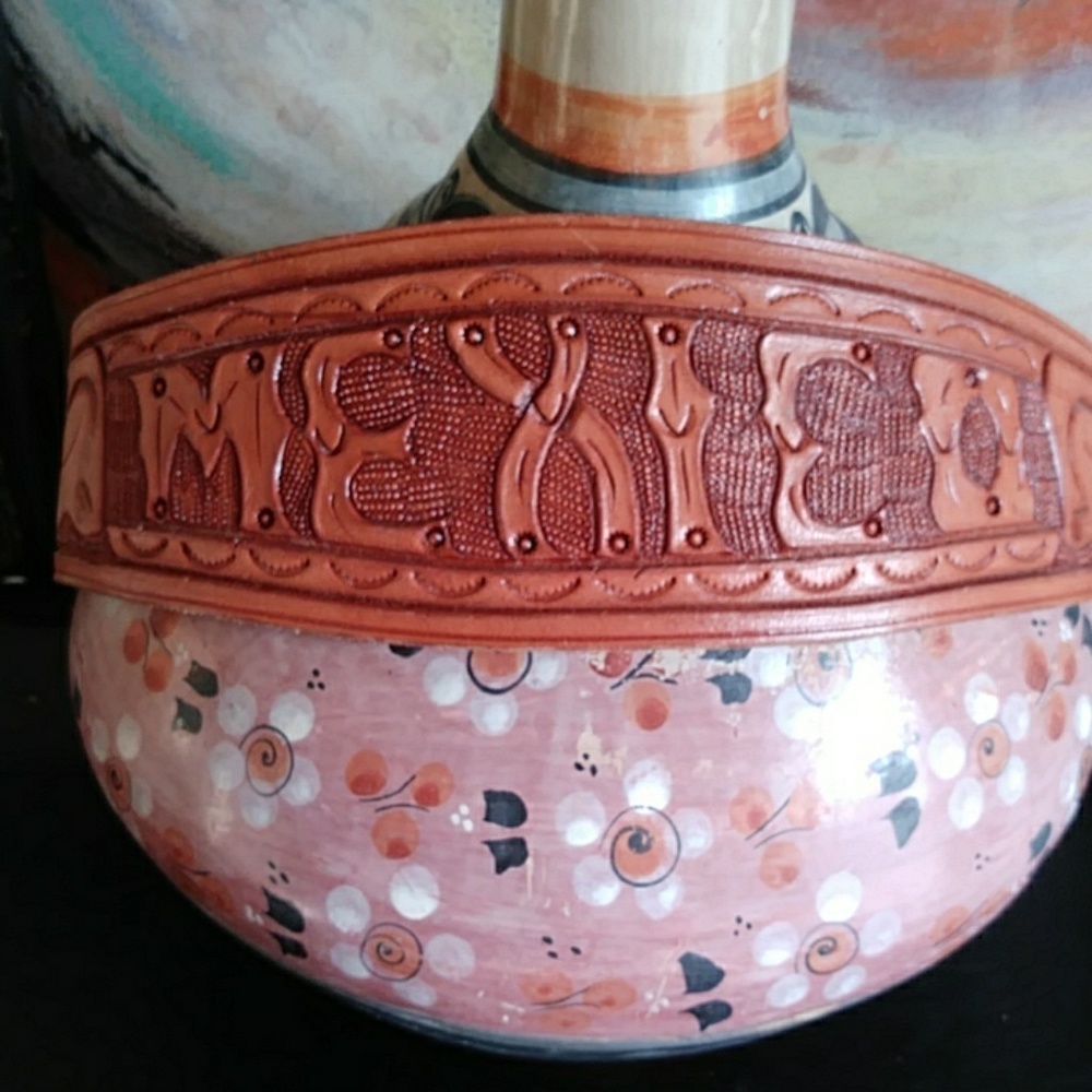 Vintage hand-tooled leather belt sz.30/sm.
